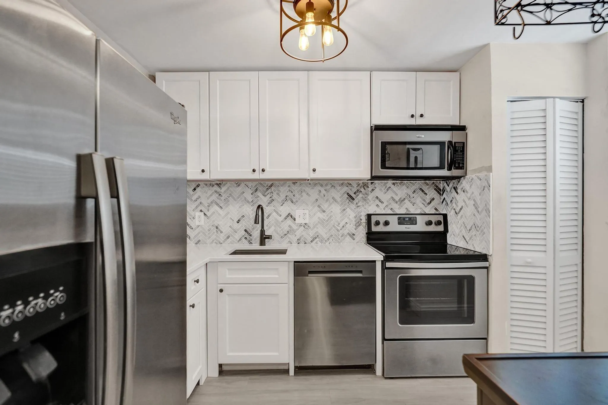 5300 NE 24th Ter, #201 C