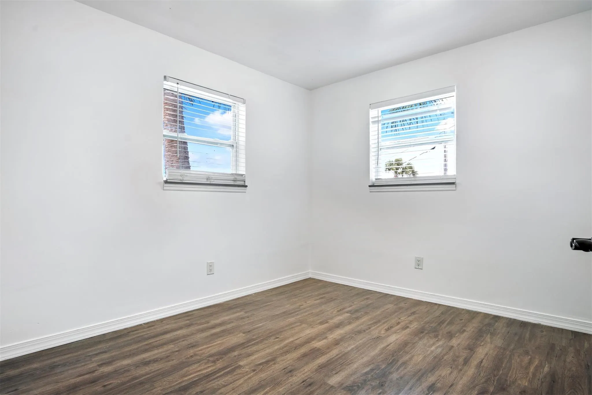 101 NE 35TH ST, #B
