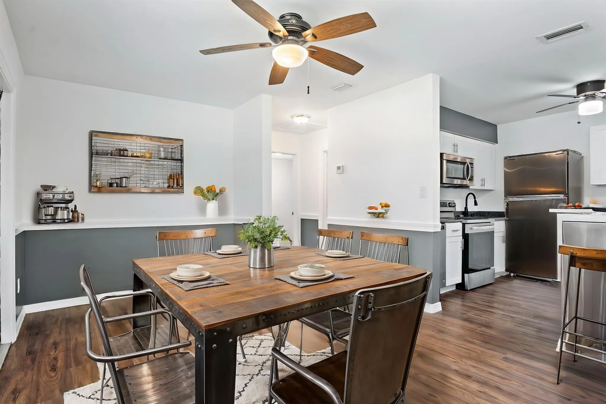 101 NE 35TH ST, #B