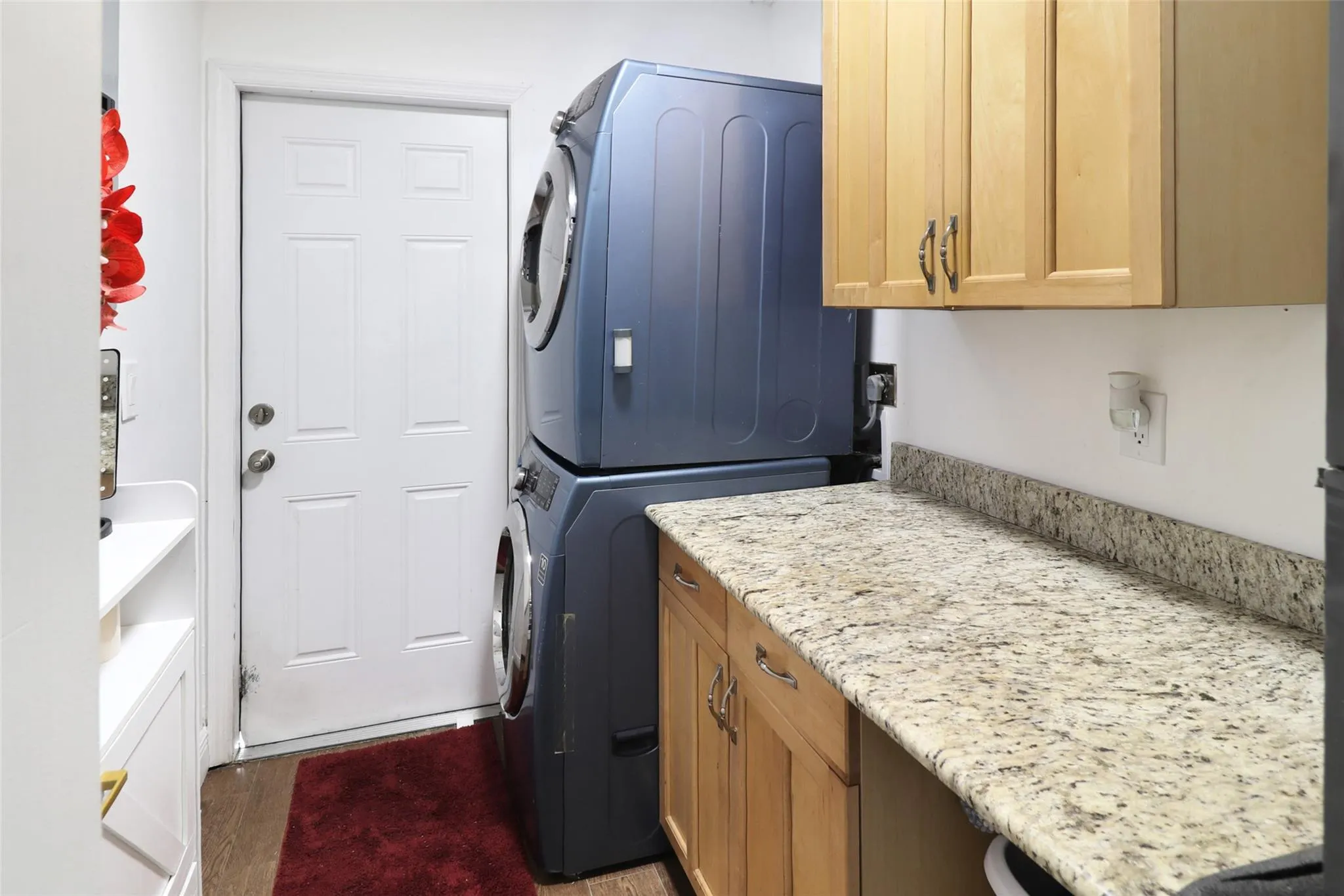 355 SW 61st Ter