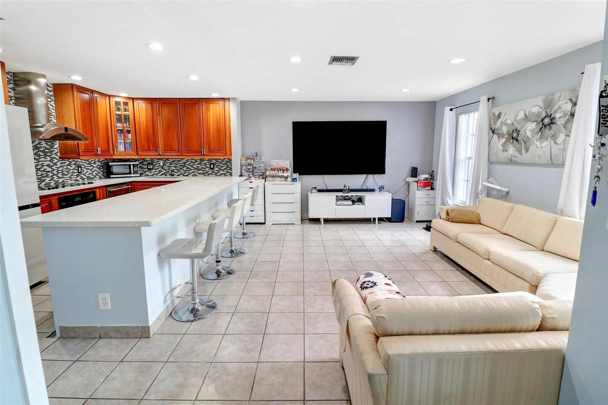 355 SW 61st Ter