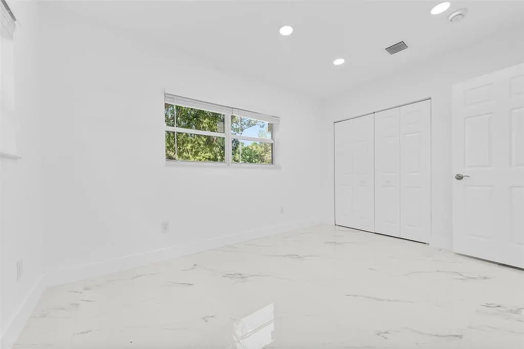 1660 SW 22nd Ave