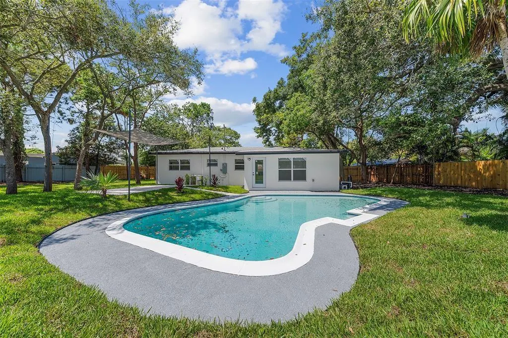 1660 SW 22nd Ave