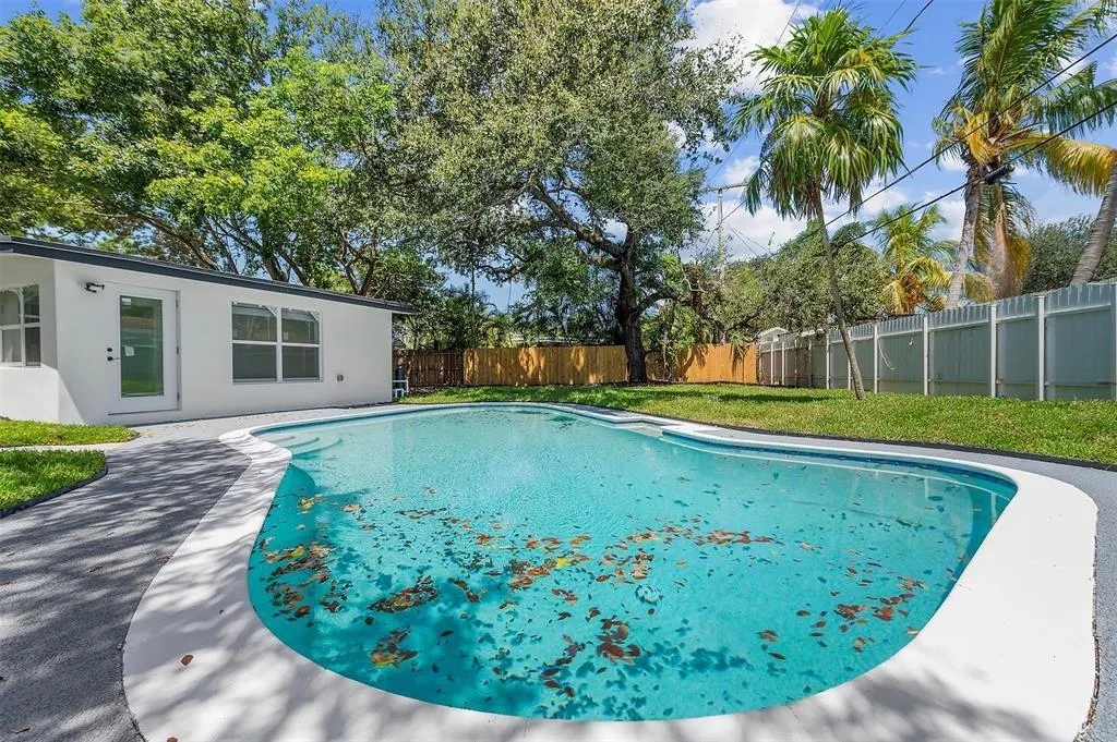 1660 SW 22nd Ave