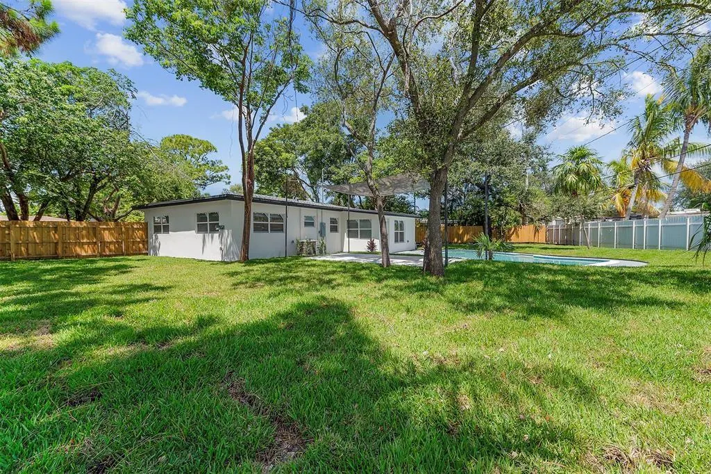 1660 SW 22nd Ave