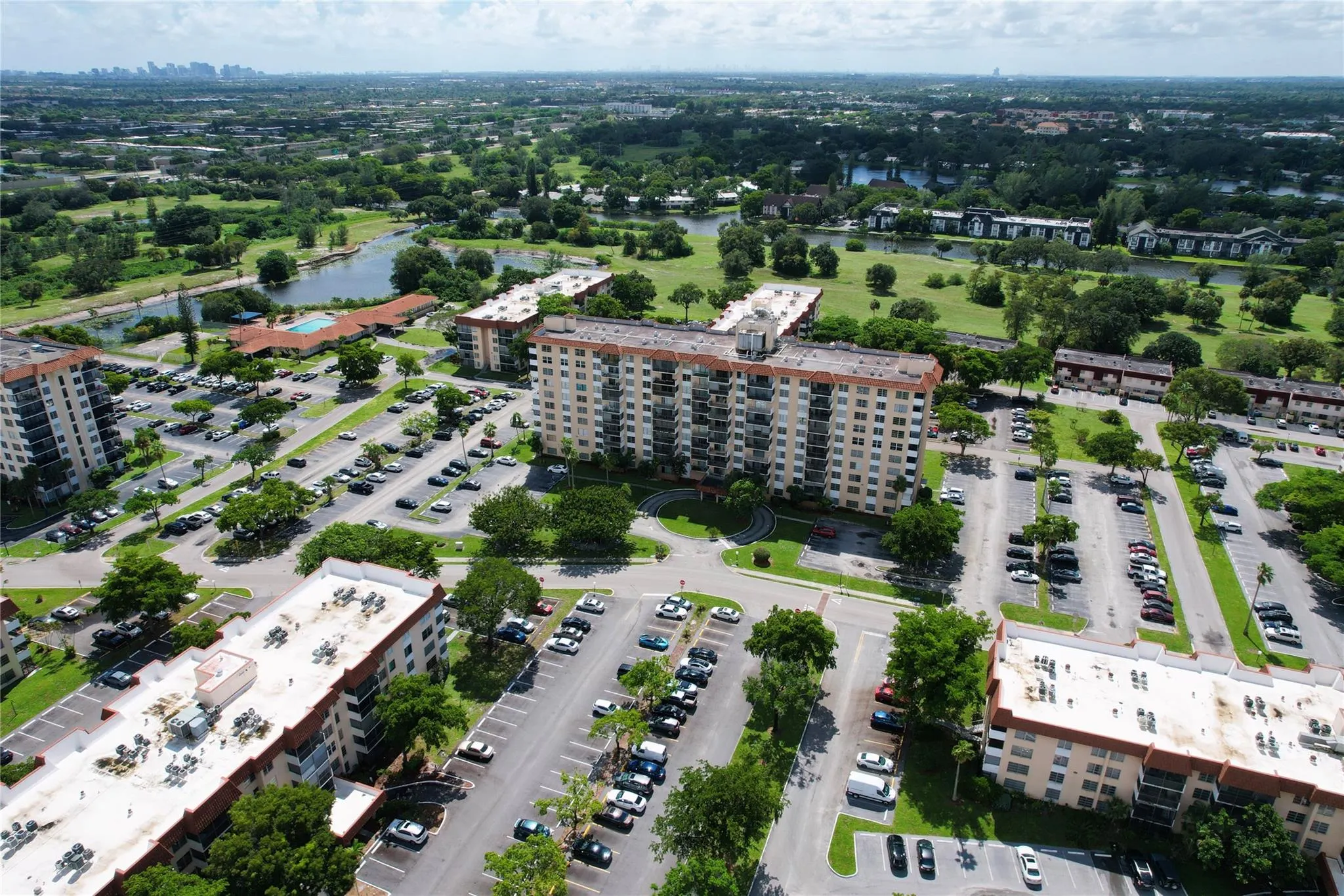 4174 Inverrary Drive, #805