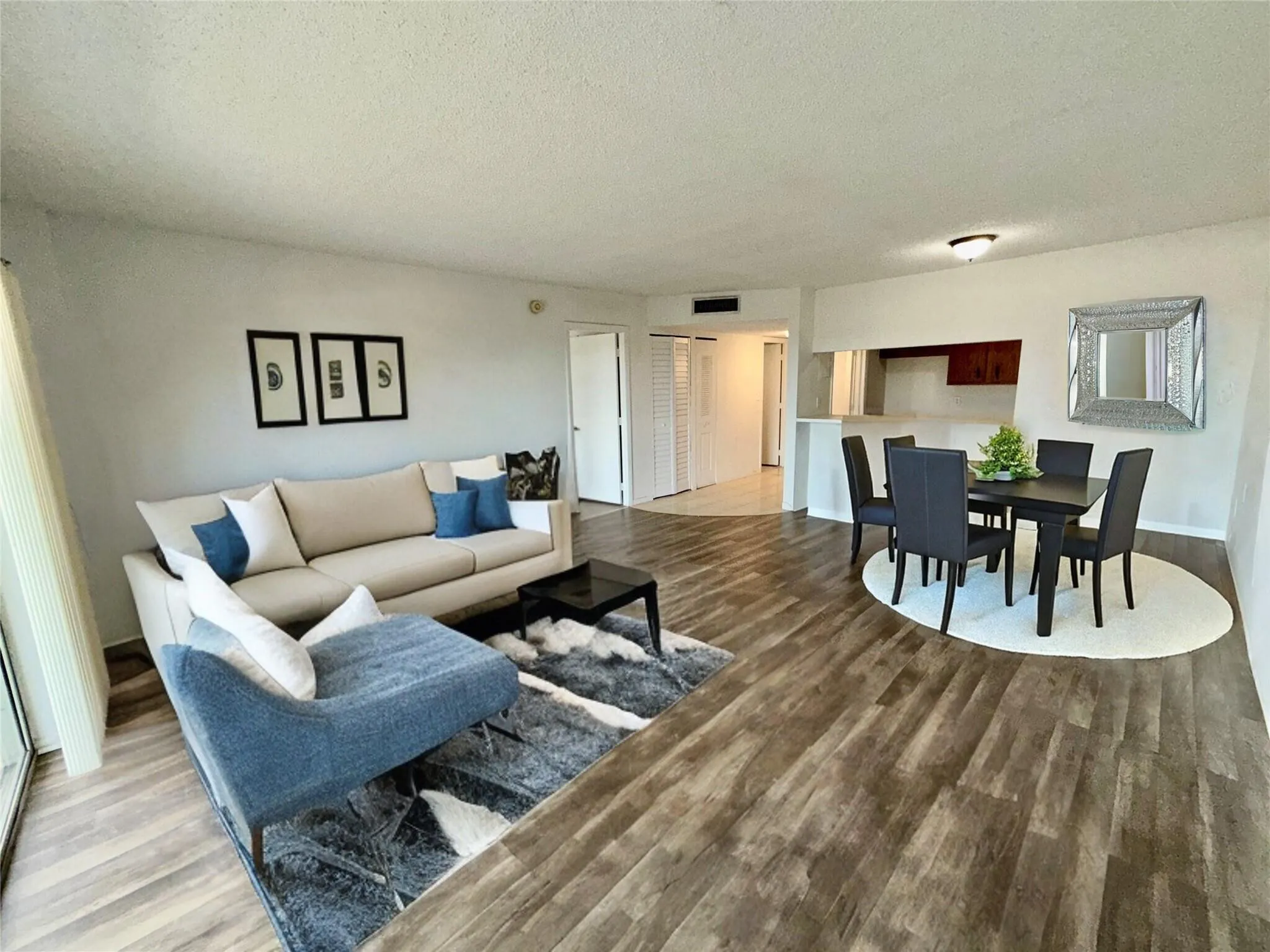 4174 Inverrary Drive, #805