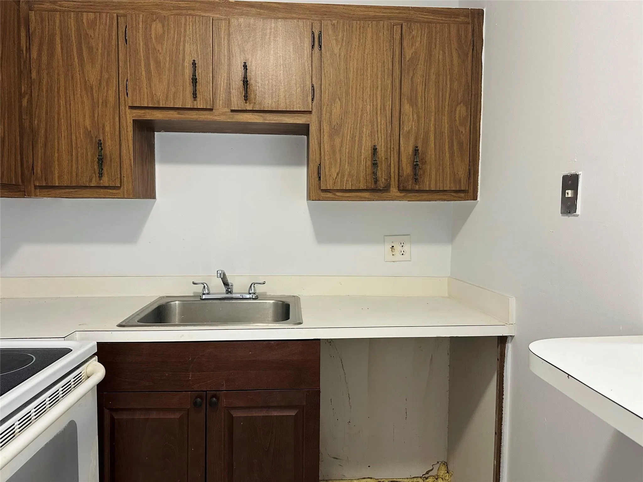 4174 Inverrary Drive, #805