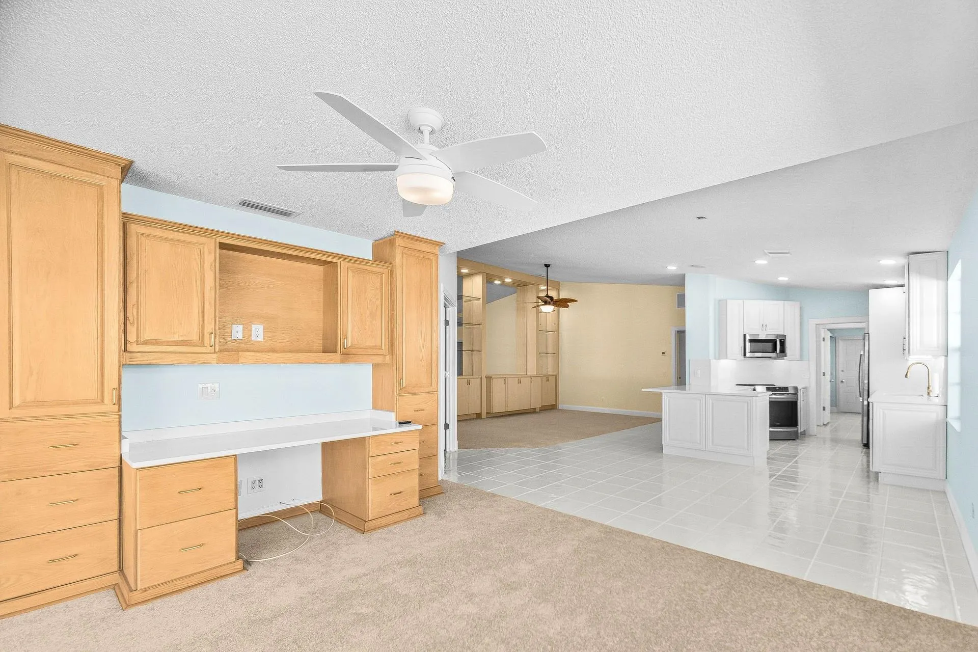 4186 Royal oaks Dr