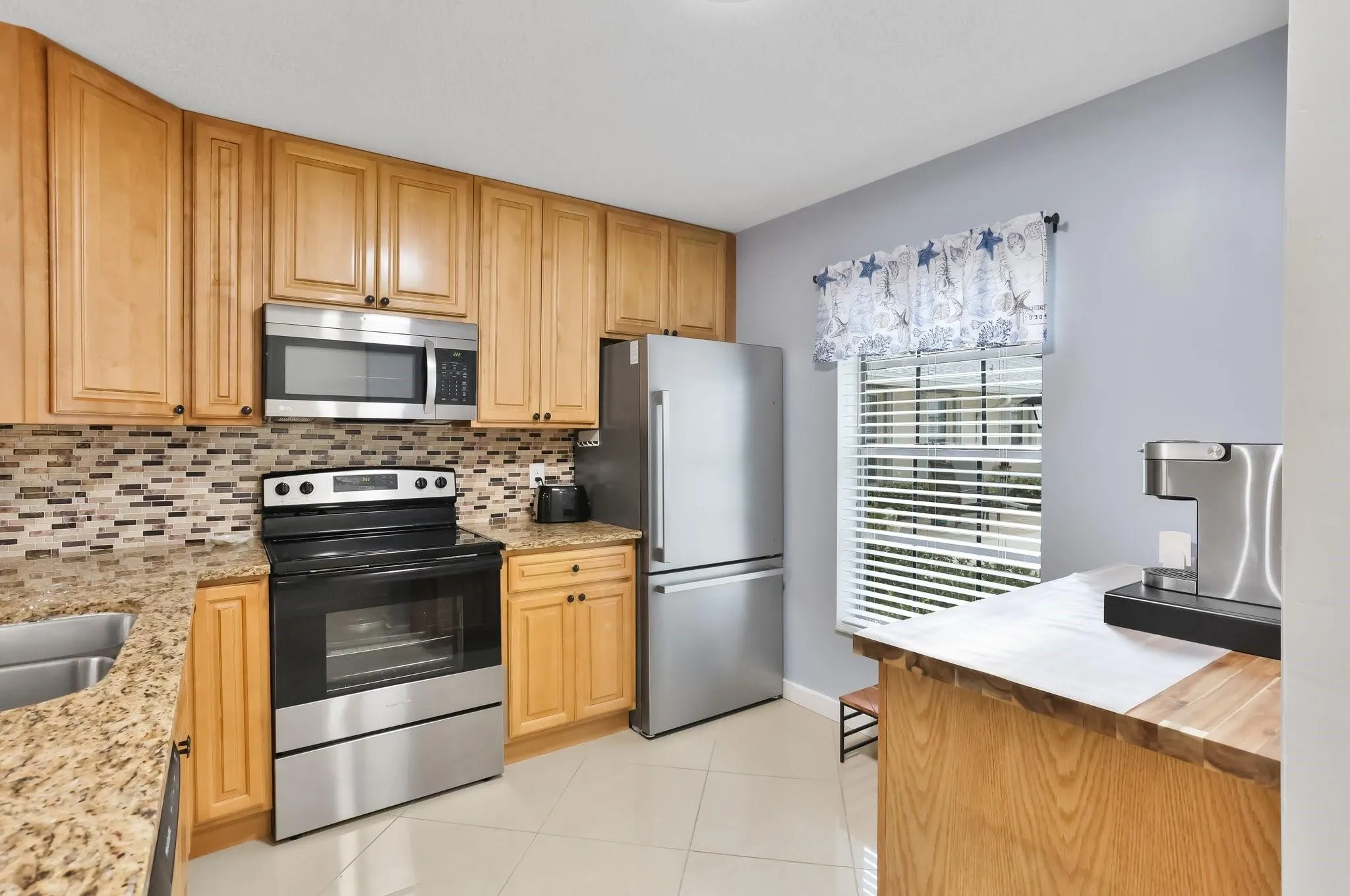 395 Bennington Ln, #0