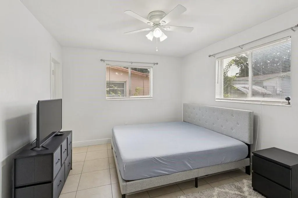 6888 NW 30th St
