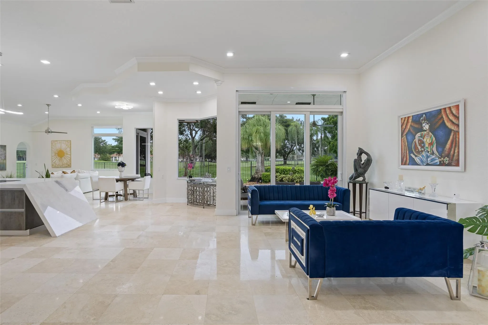 2534 Golf View Dr