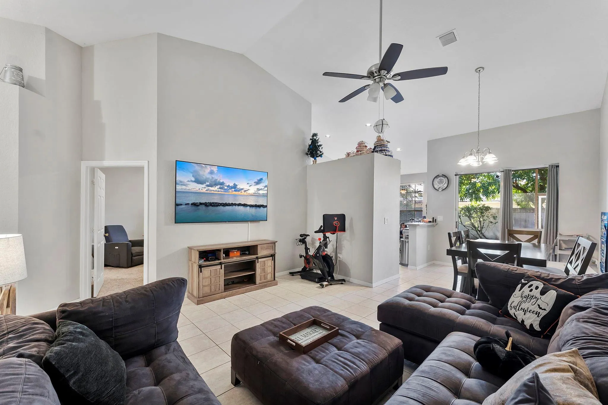 7520 S Aragon Blvd, #2