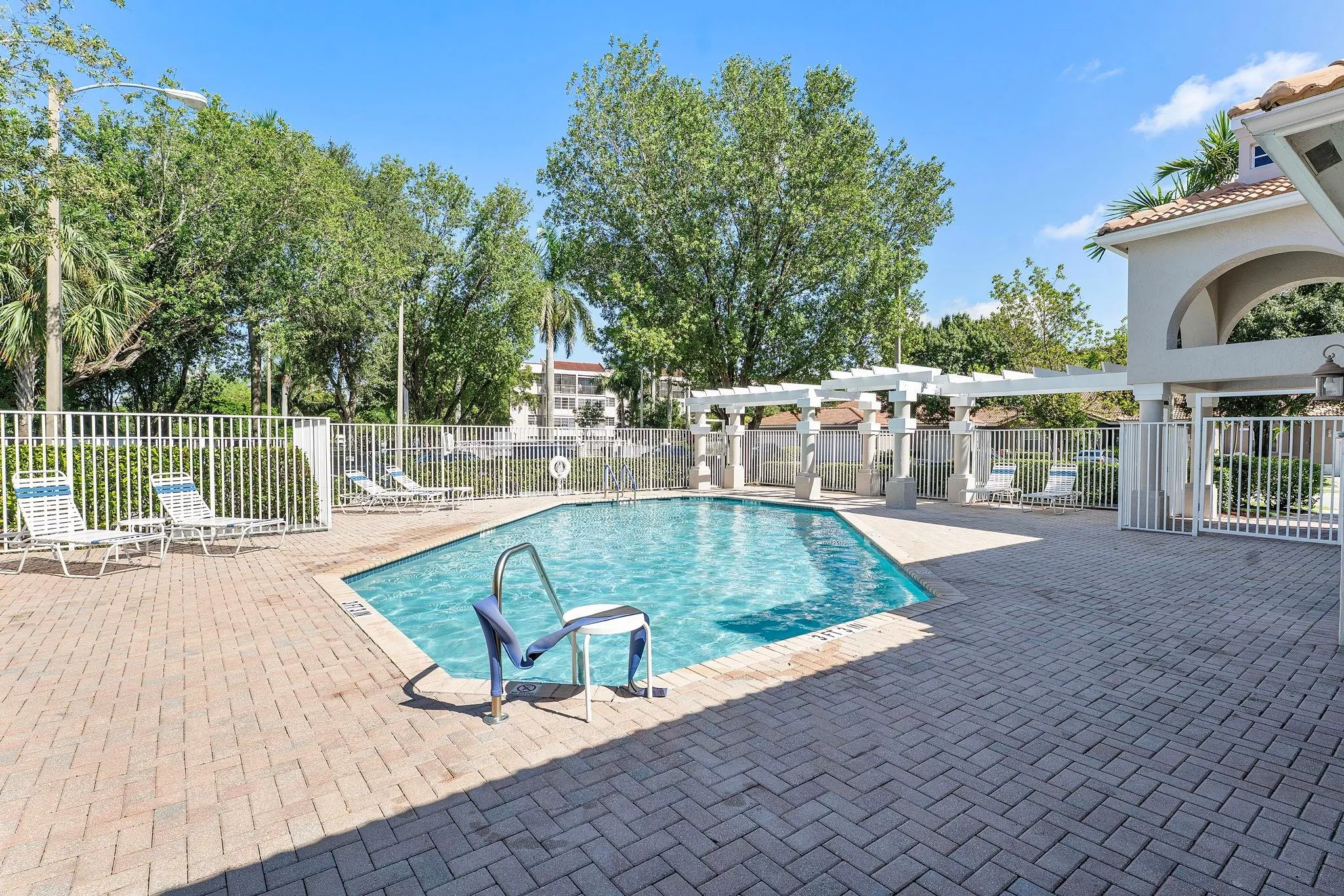 7520 S Aragon Blvd, #2