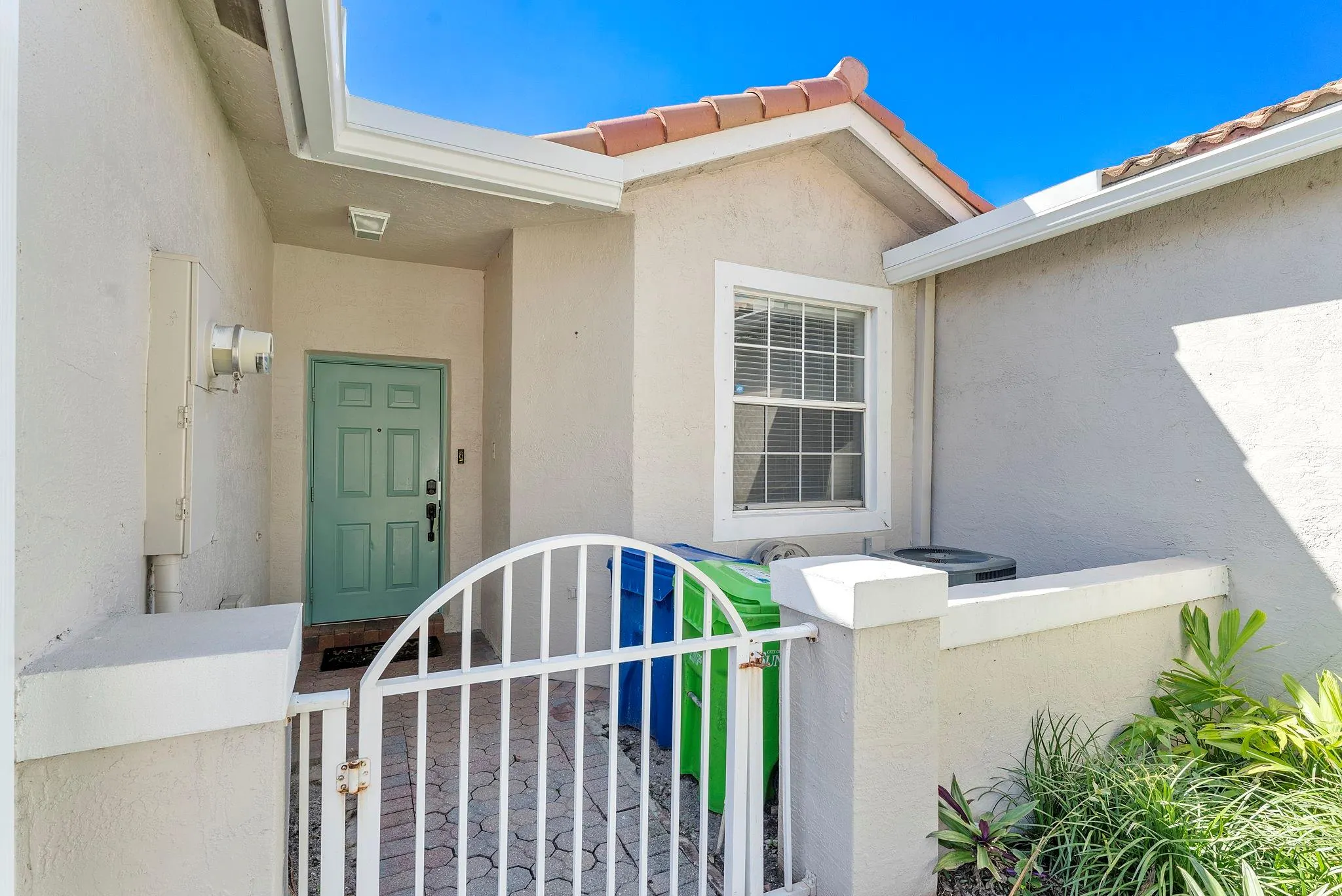 7520 S Aragon Blvd, #2
