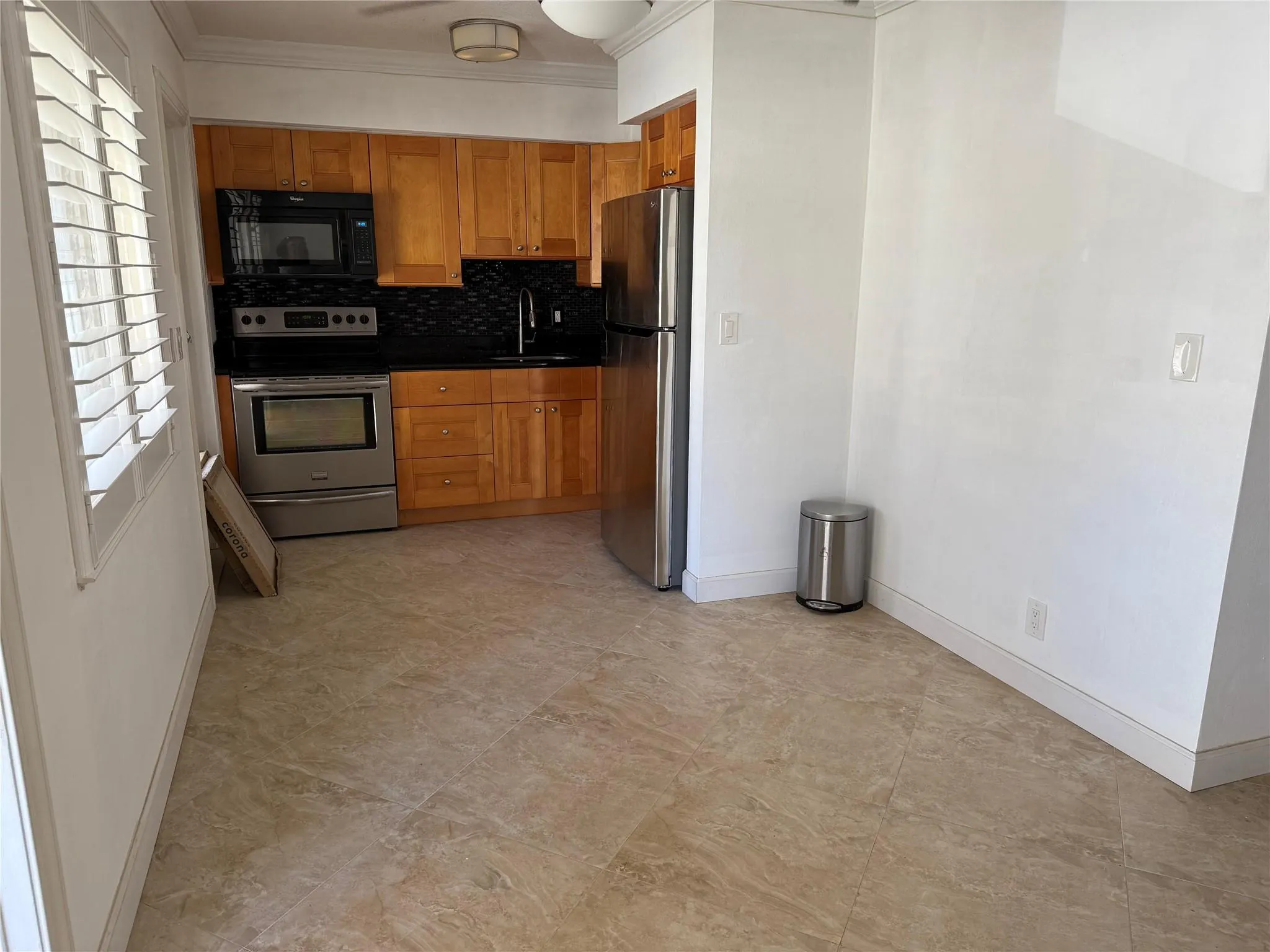 2131 NE 42nd Ct, #202E