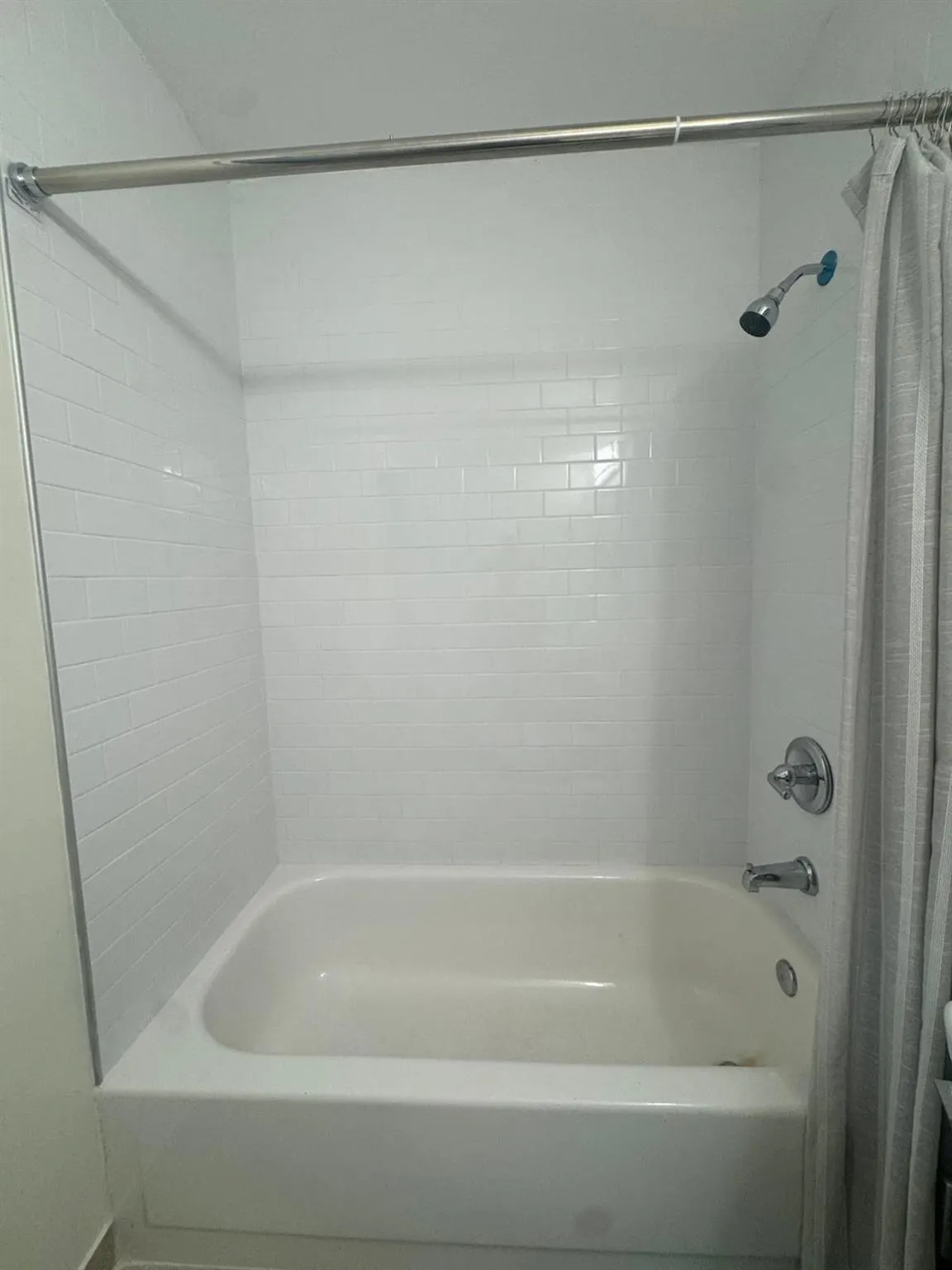 8600 Sunrise Lakes Blvd, #303