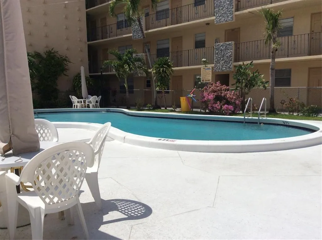 2145 Pierce St, #101