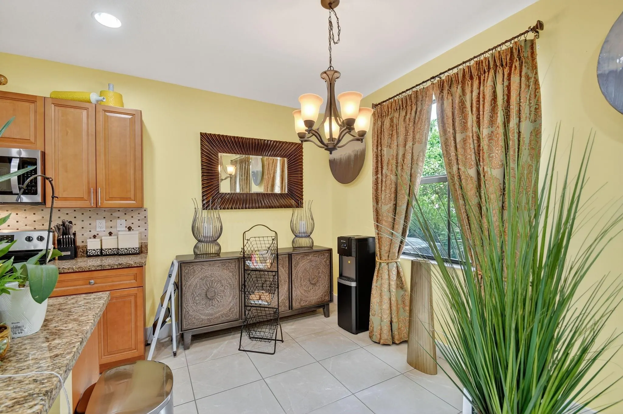 3008 Hop Tree Way