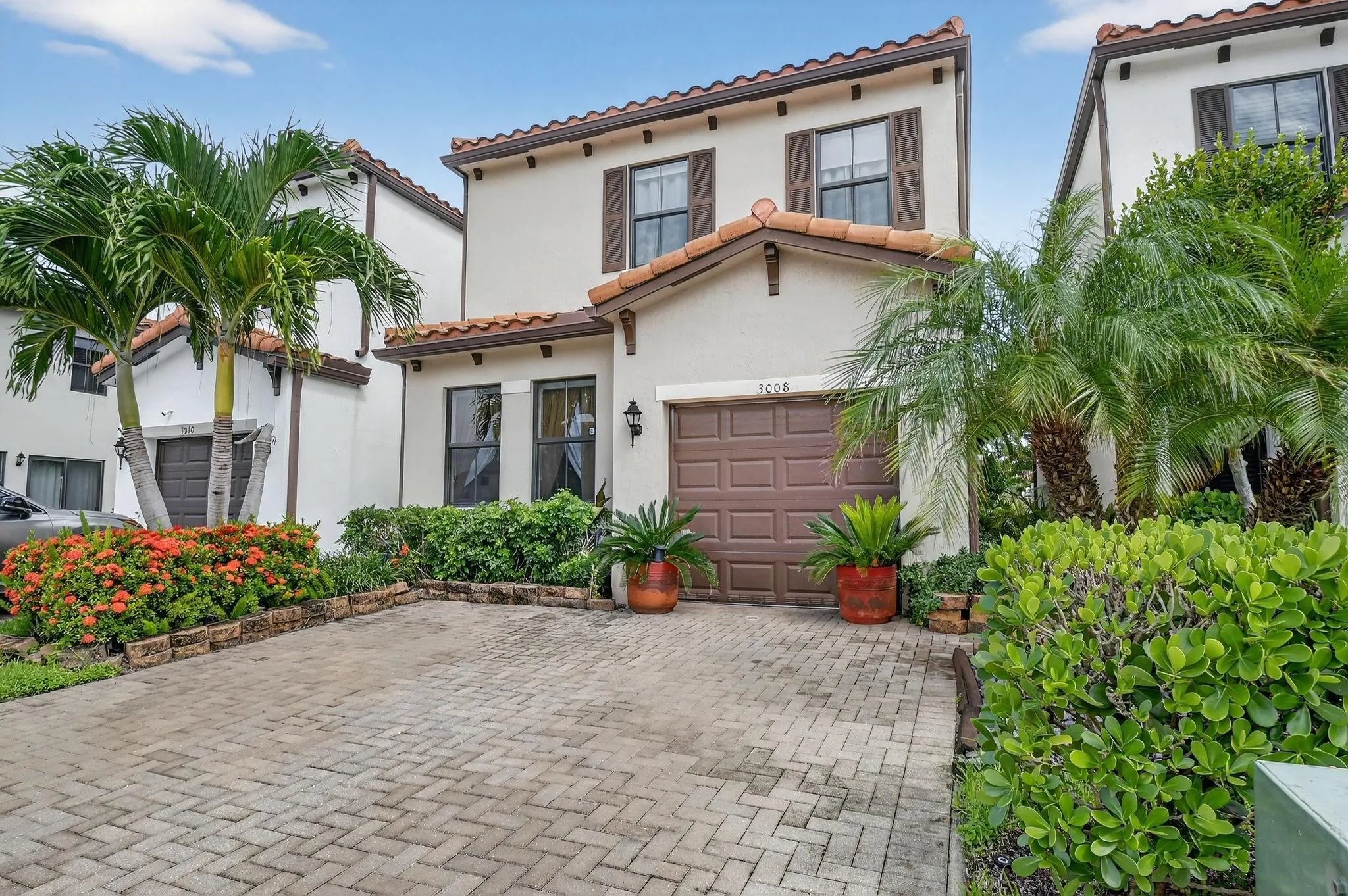 3008 Hop Tree Way