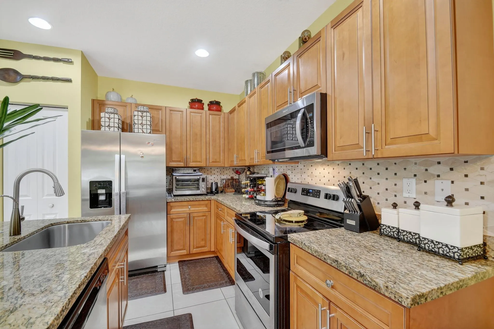 3008 Hop Tree Way