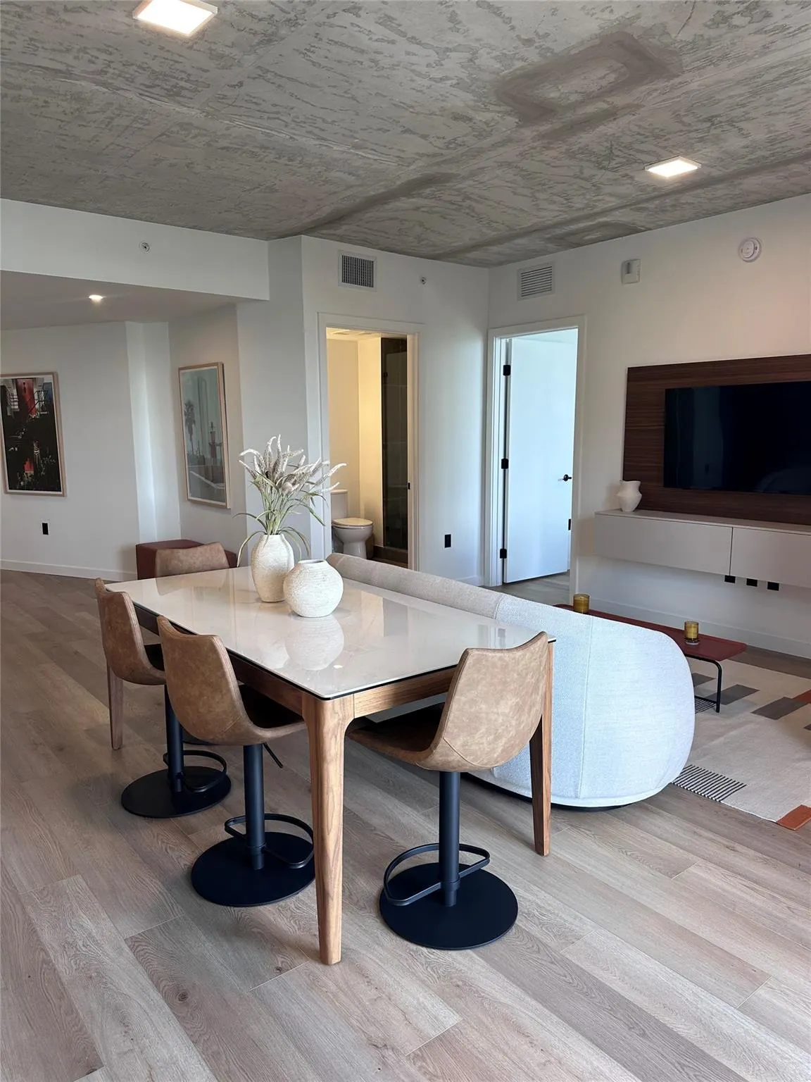 307 SW 5th Street