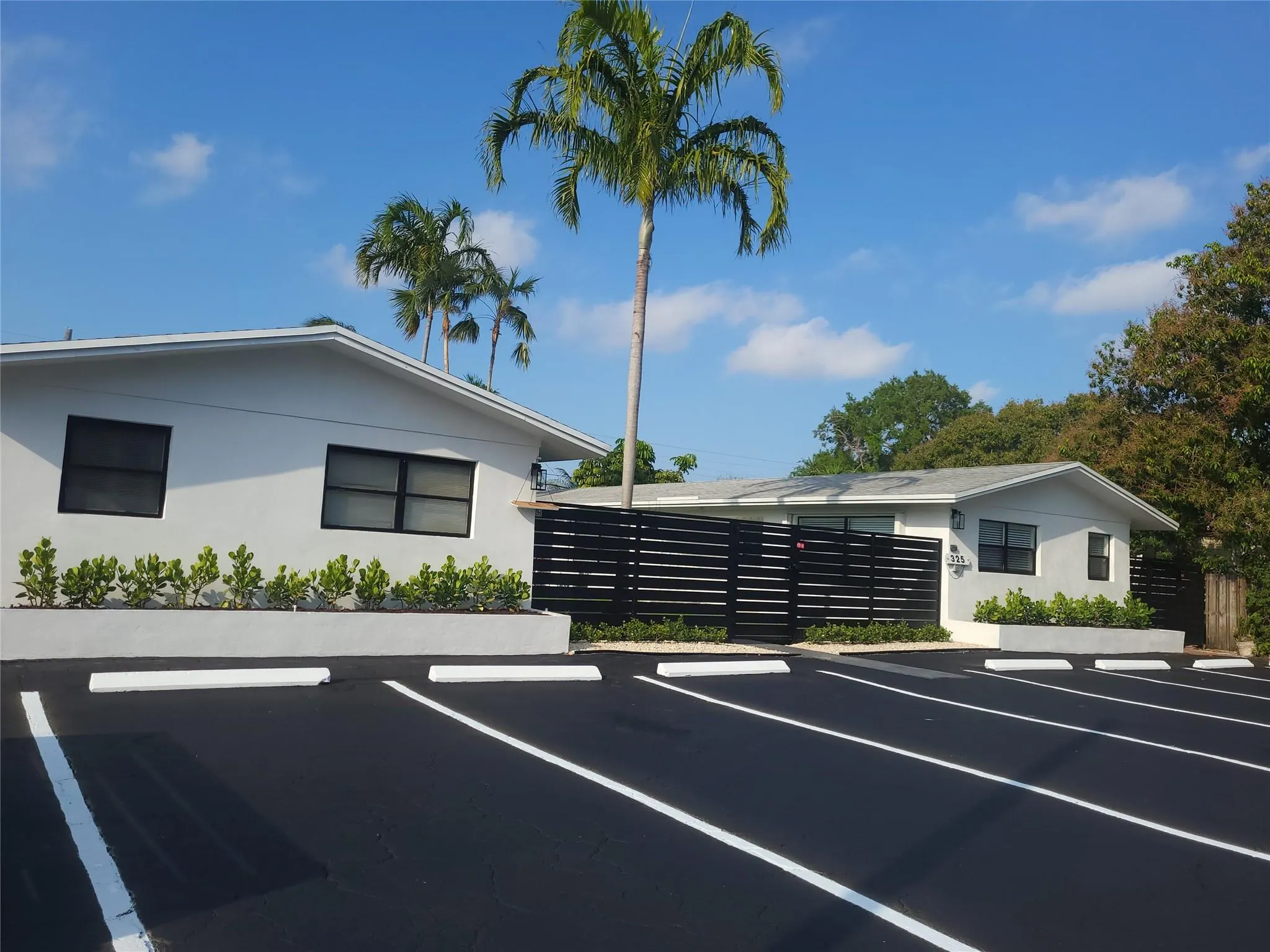 325 NW 25th St, #7