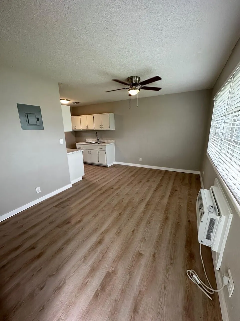 325 NW 25th St, #7