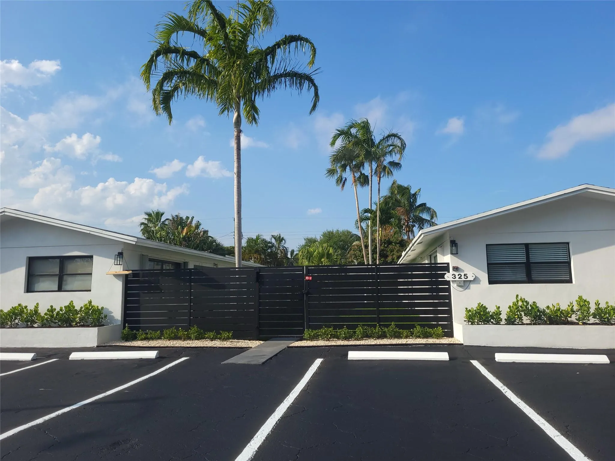 325 NW 25th St, #7