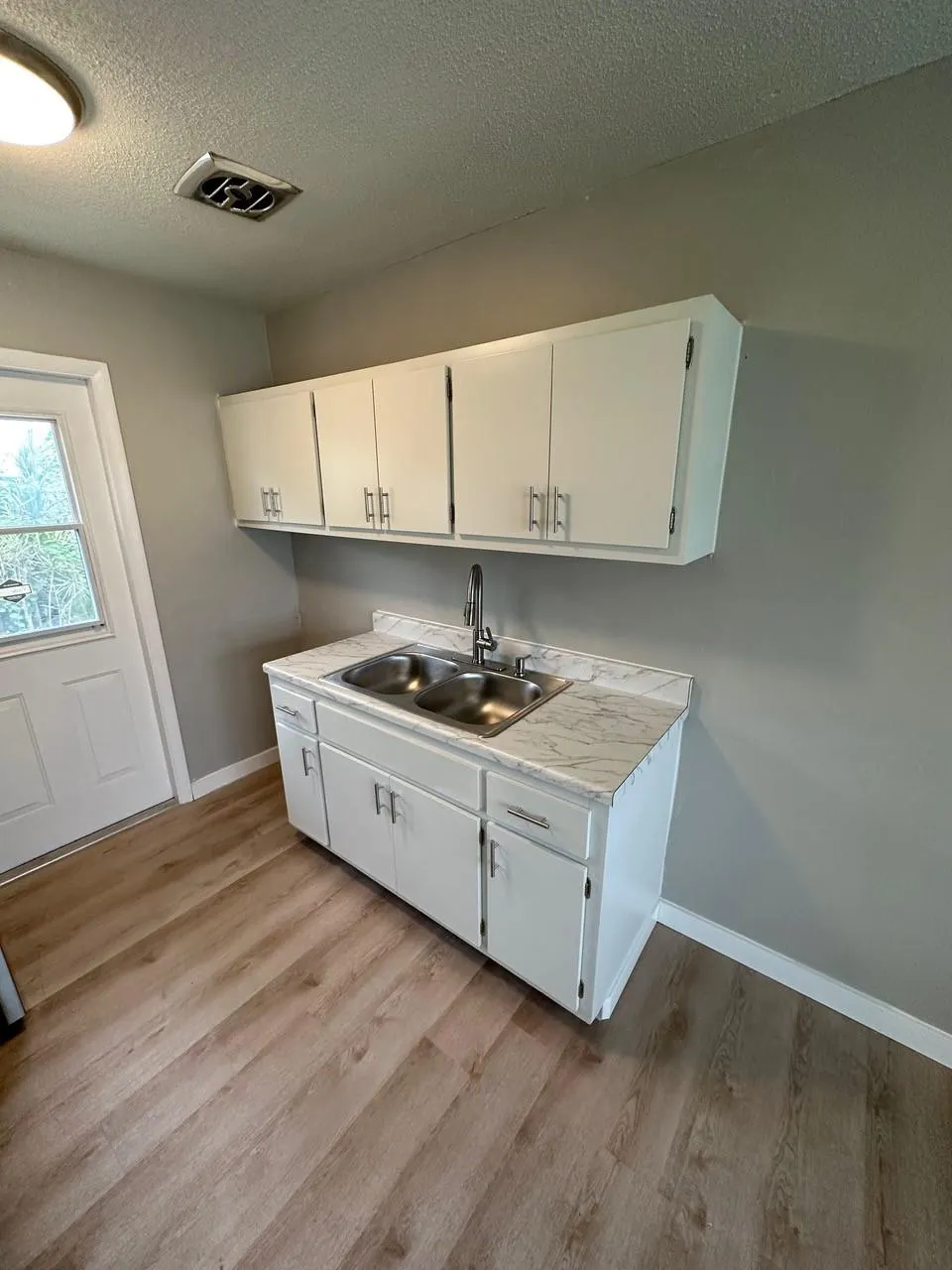 325 NW 25th St, #7