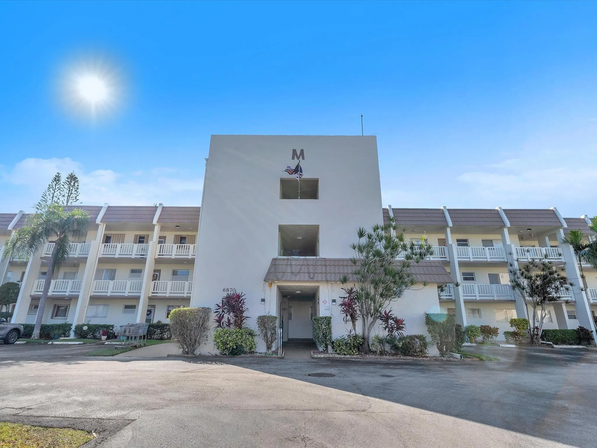 6870 Royal Palm Blvd, #310M