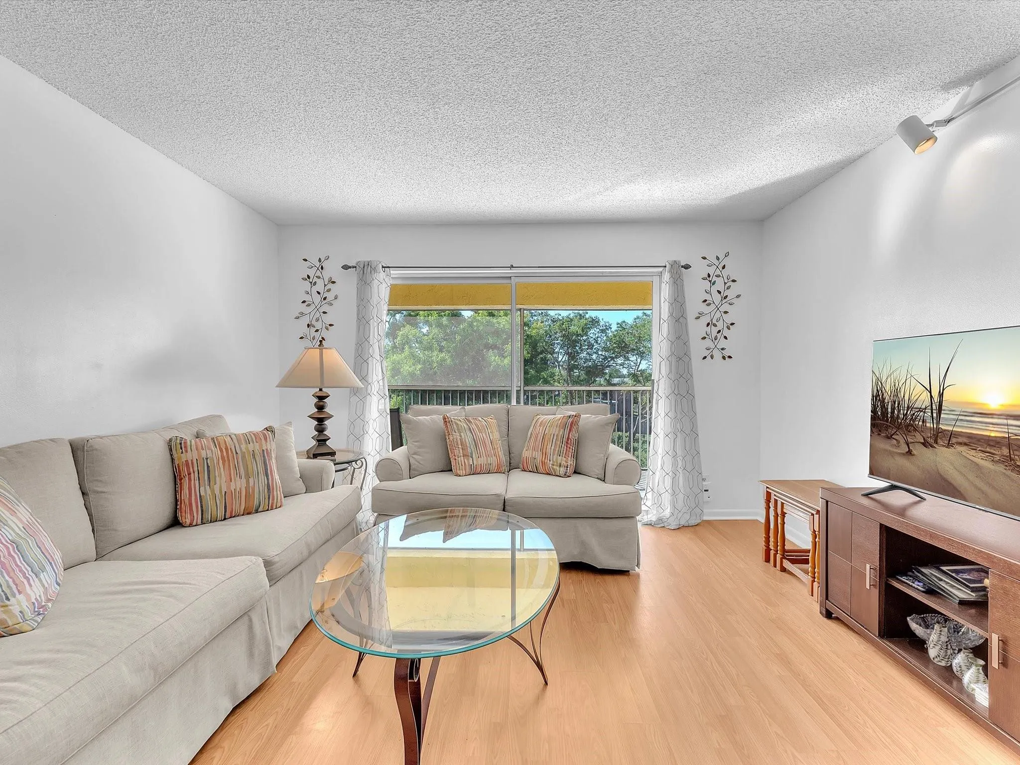 6870 Royal Palm Blvd, #310M