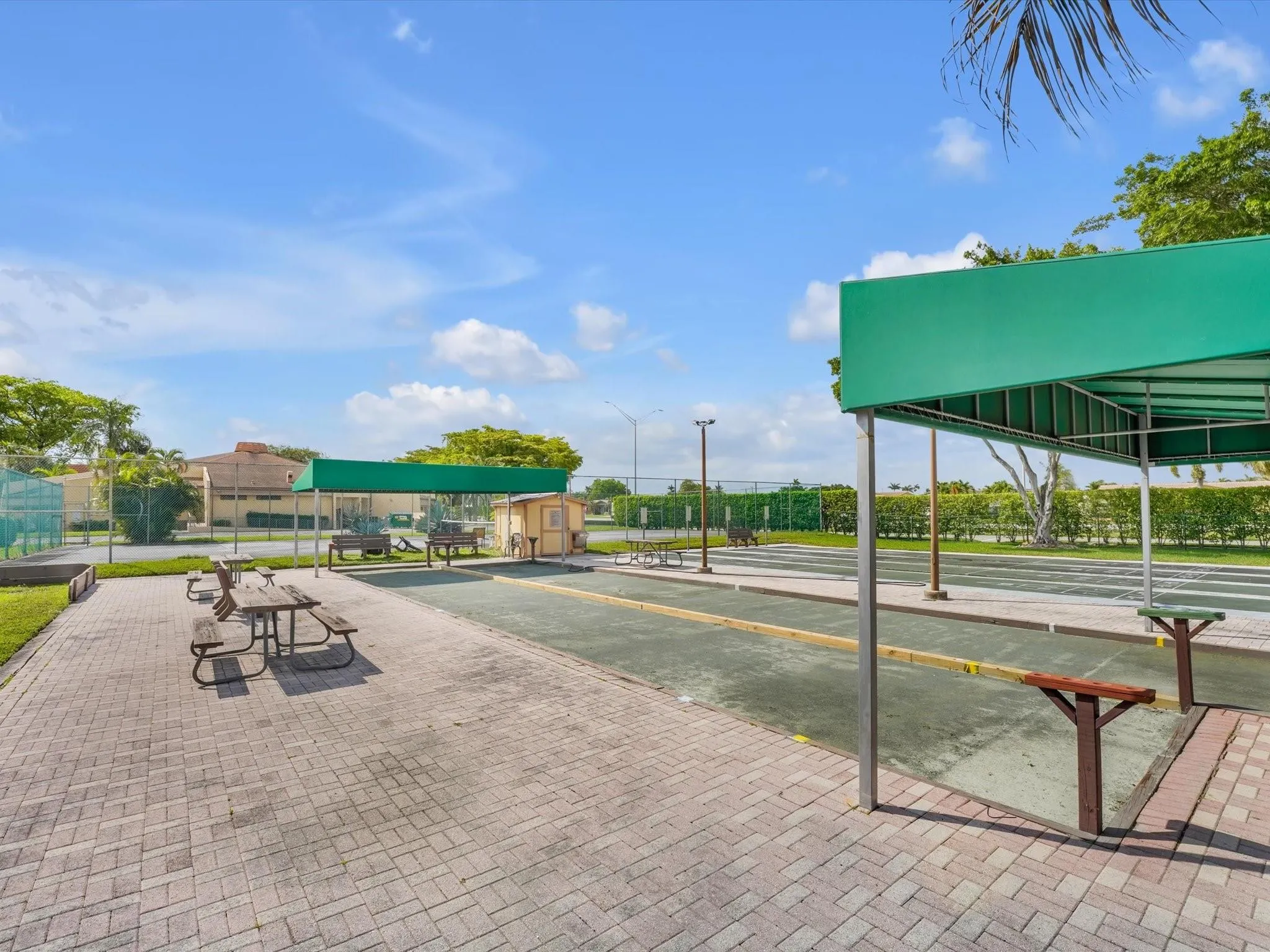 6870 Royal Palm Blvd, #310M