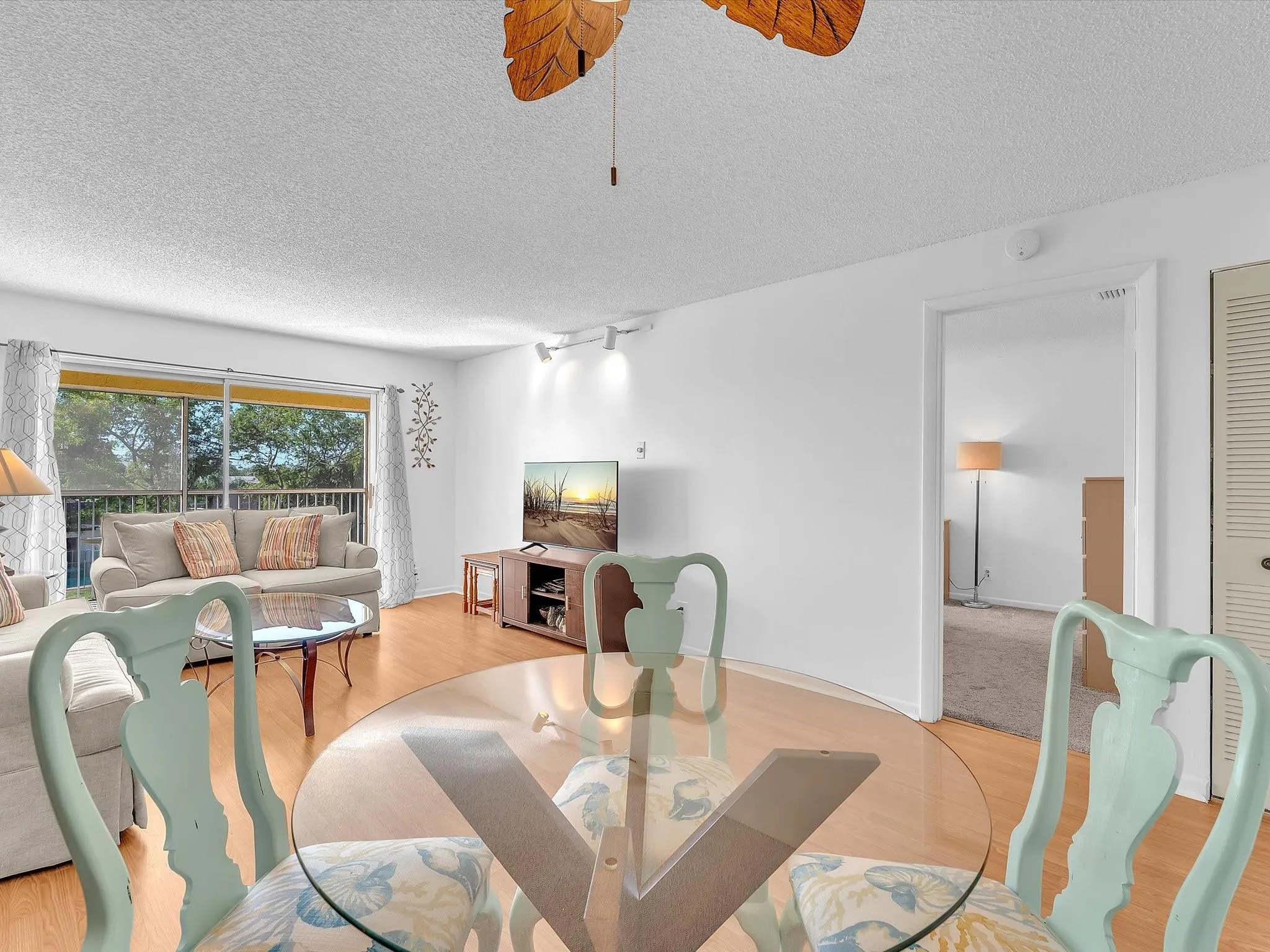 6870 Royal Palm Blvd, #310M