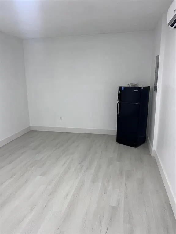 1136 NW 5th Ct