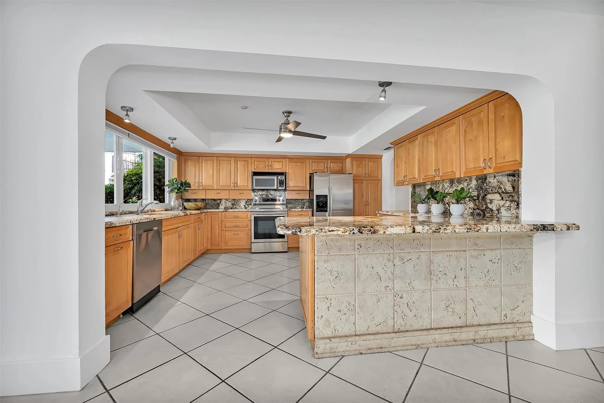2427 Sea Island Dr