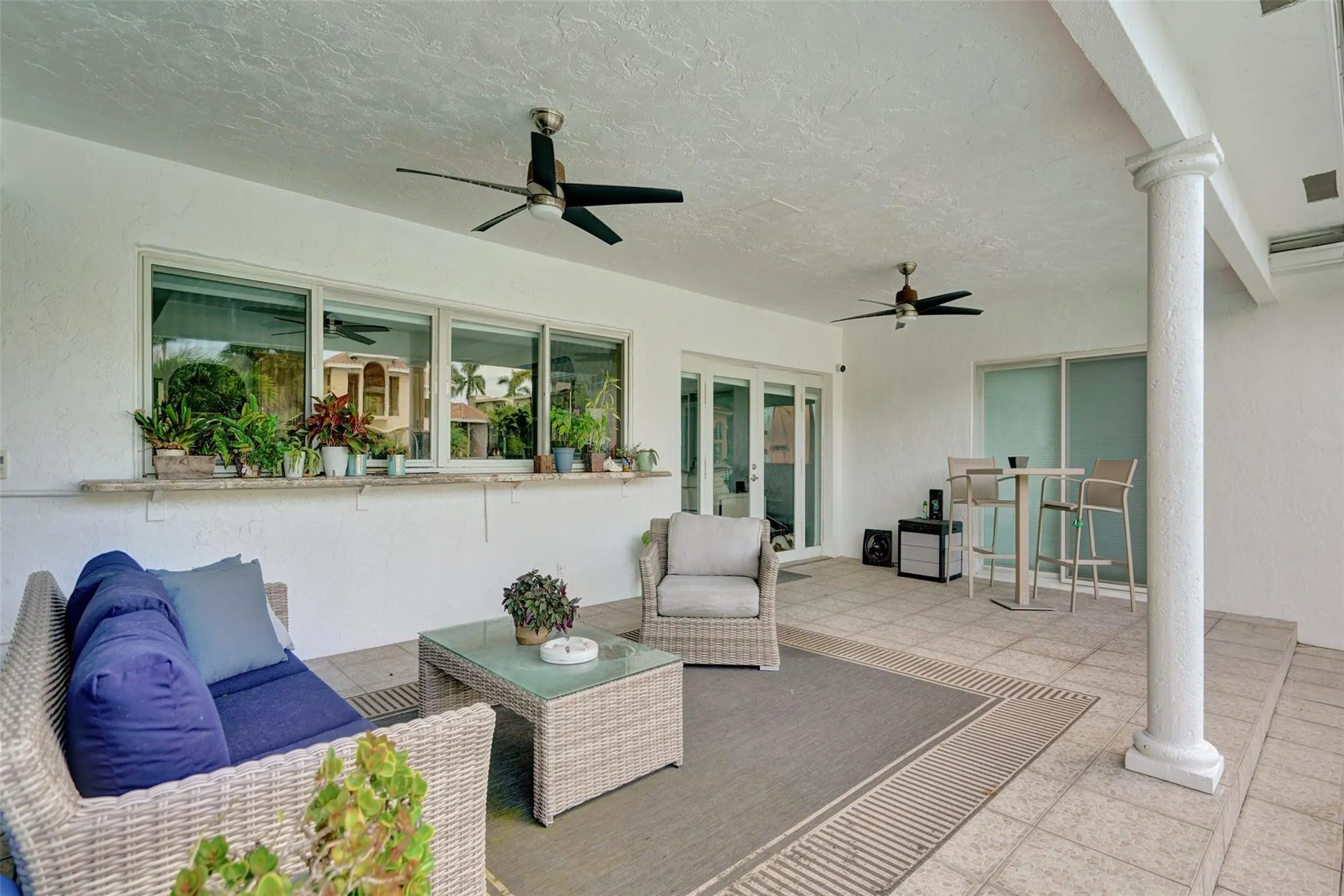 2427 Sea Island Dr