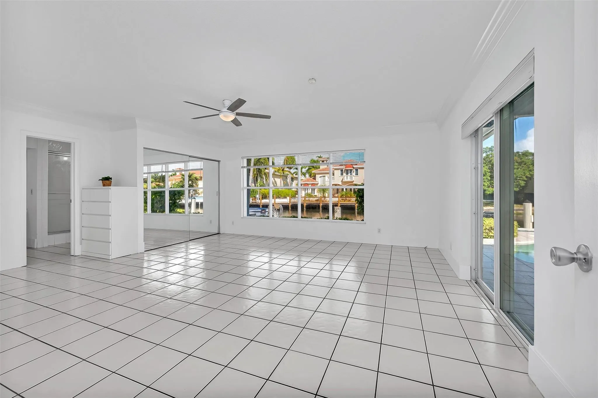2427 Sea Island Dr