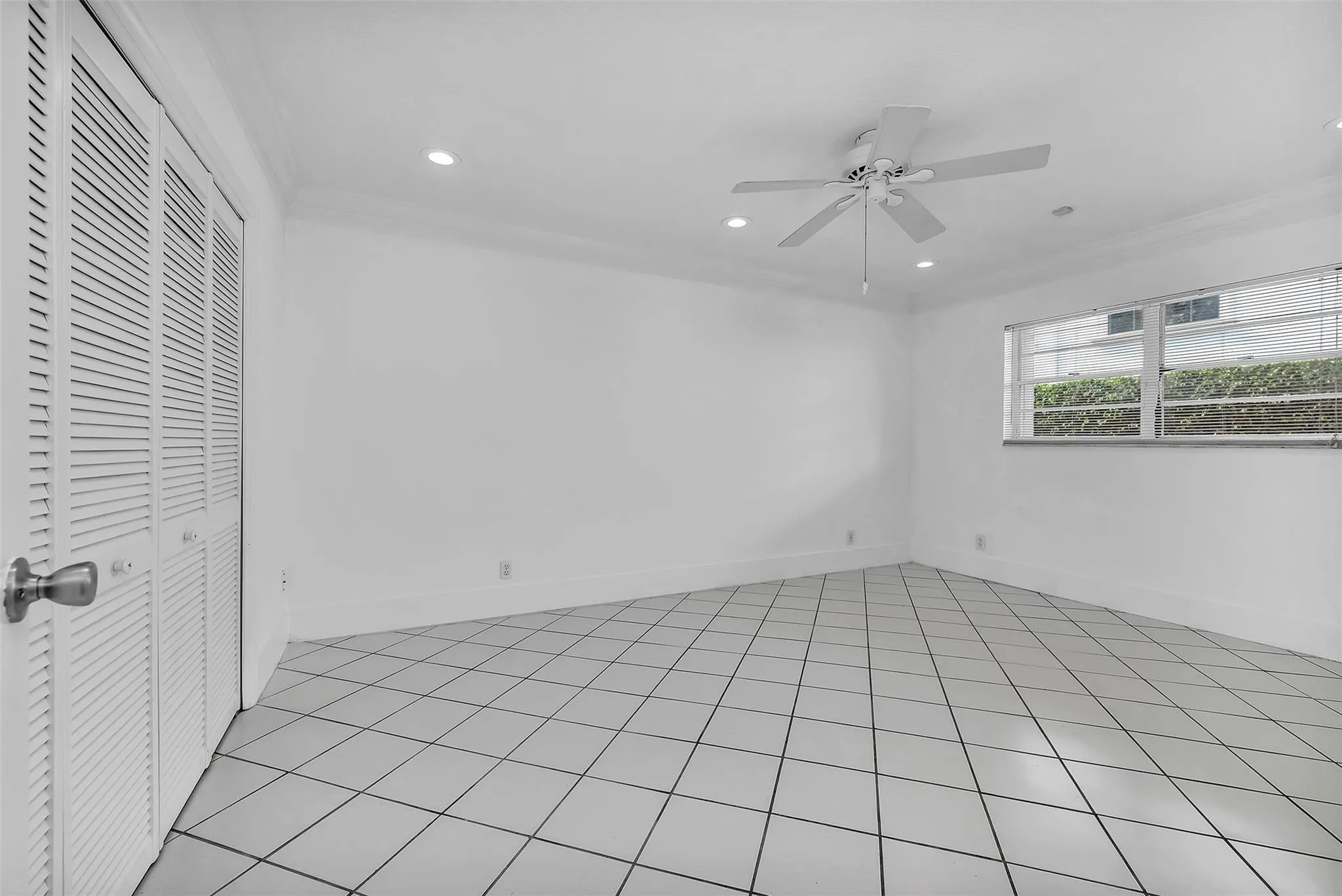 2427 Sea Island Dr