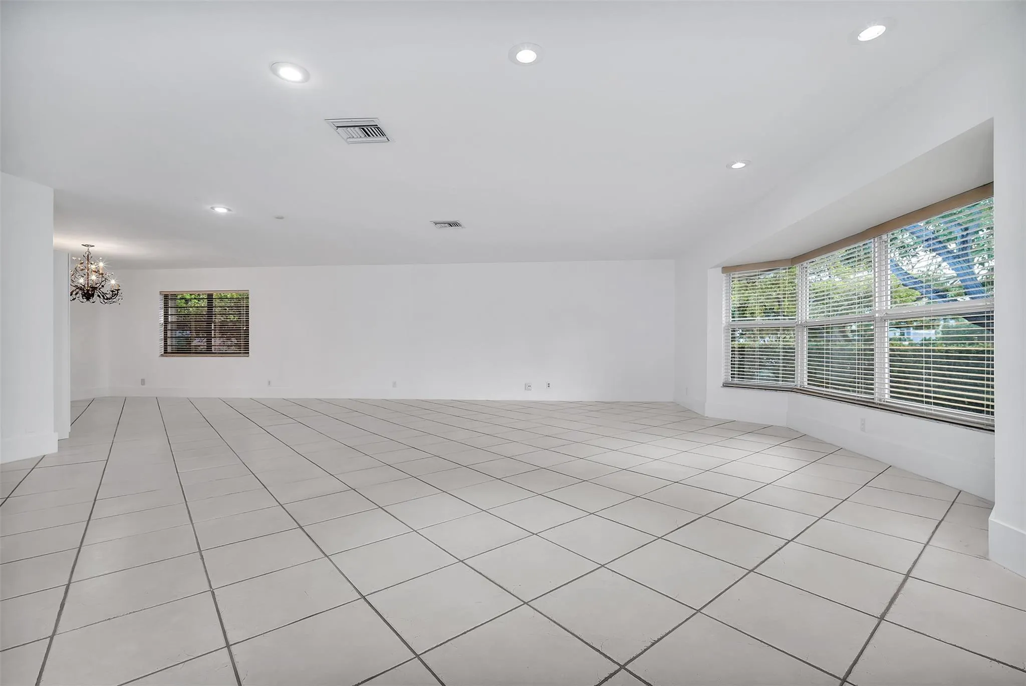 2427 Sea Island Dr