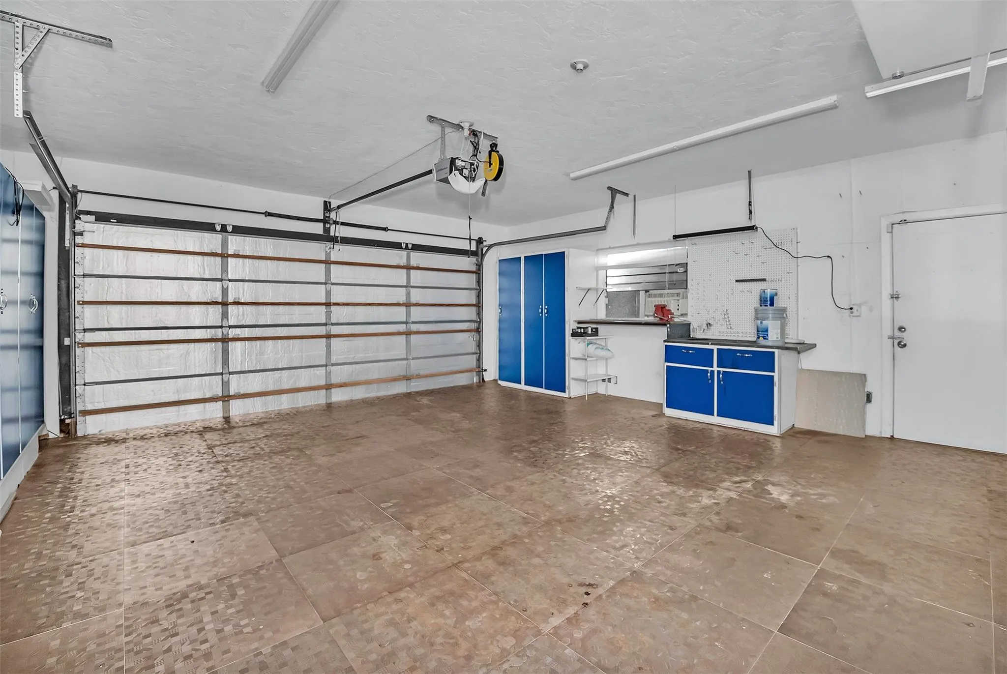 2427 Sea Island Dr
