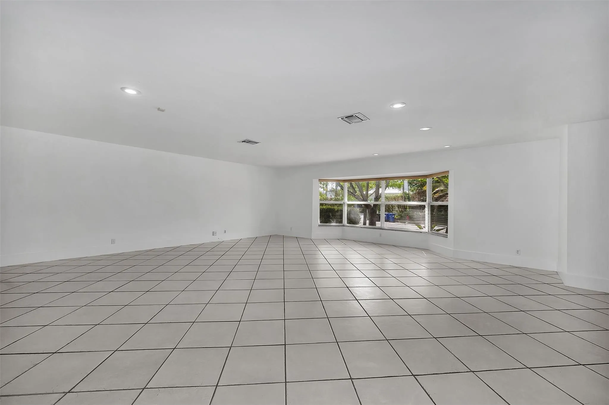 2427 Sea Island Dr