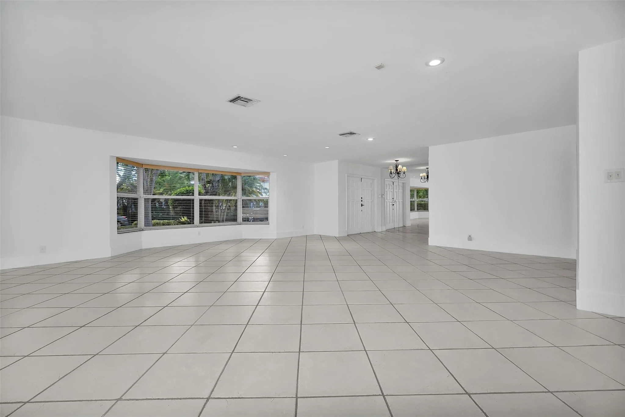2427 Sea Island Dr