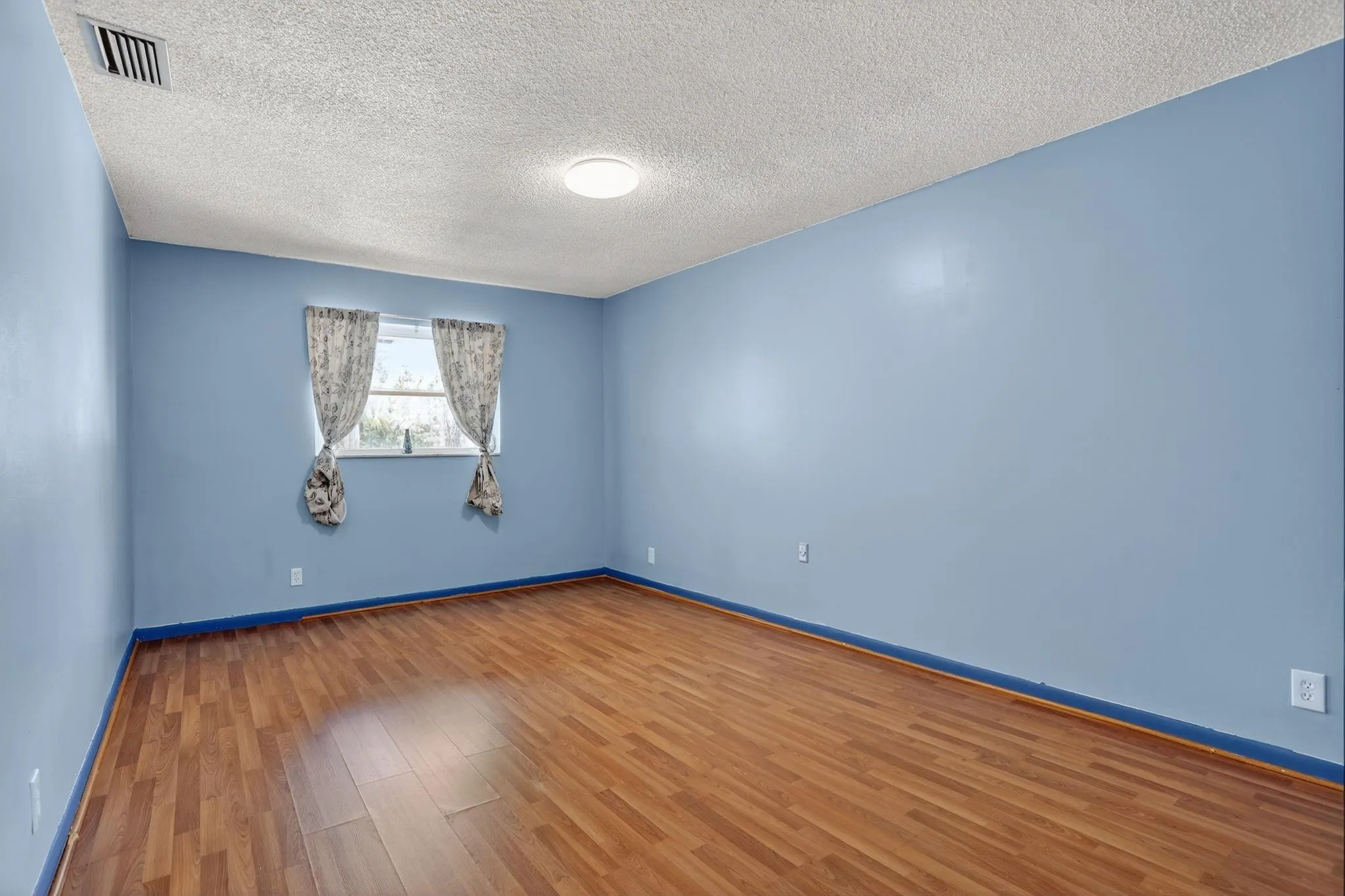 3817 NW 84th Ave