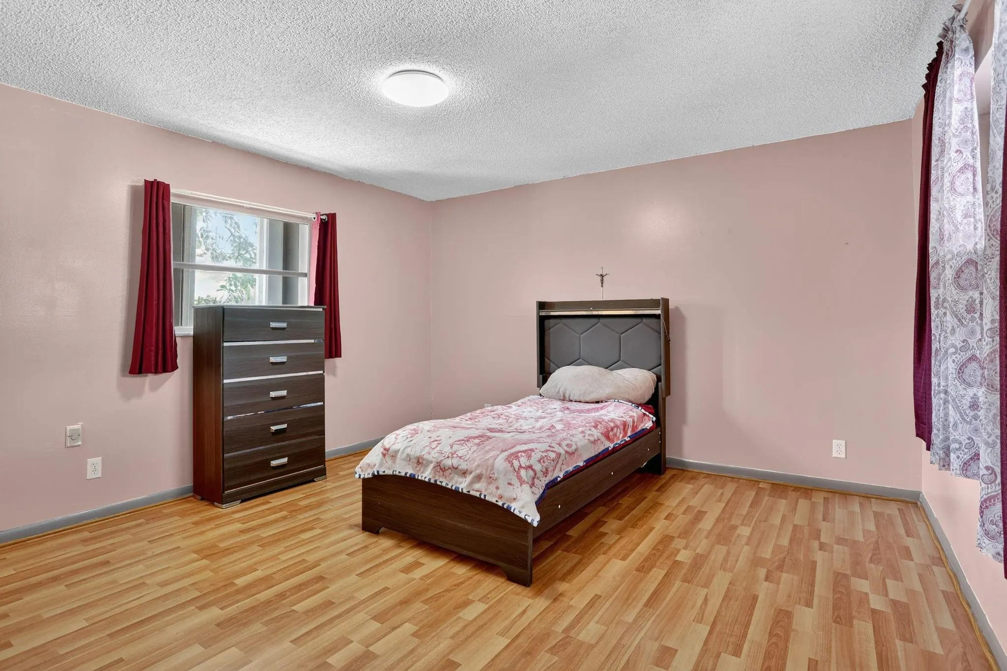 3817 NW 84th Ave