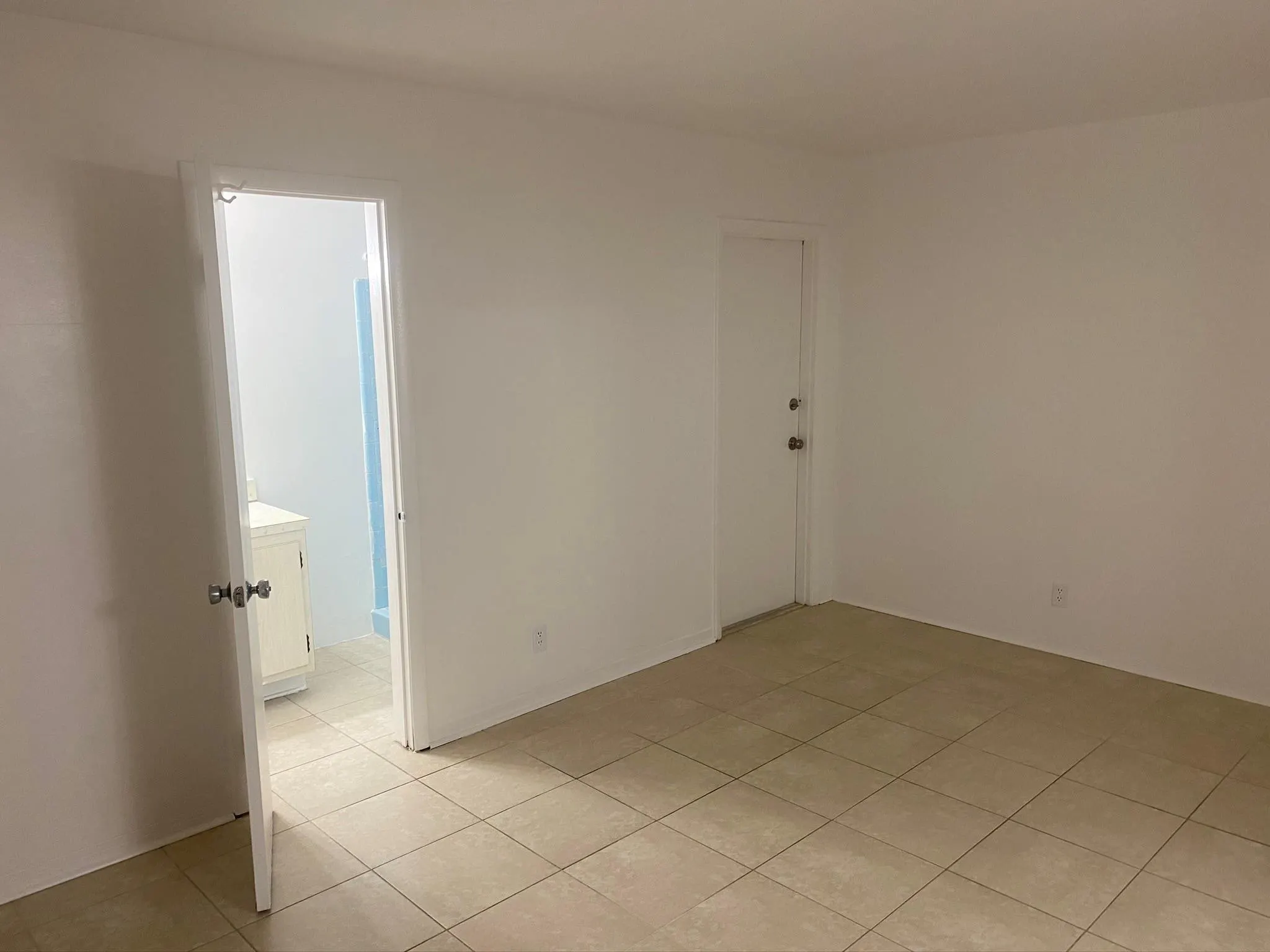 4328 SW 6TH ST, #206