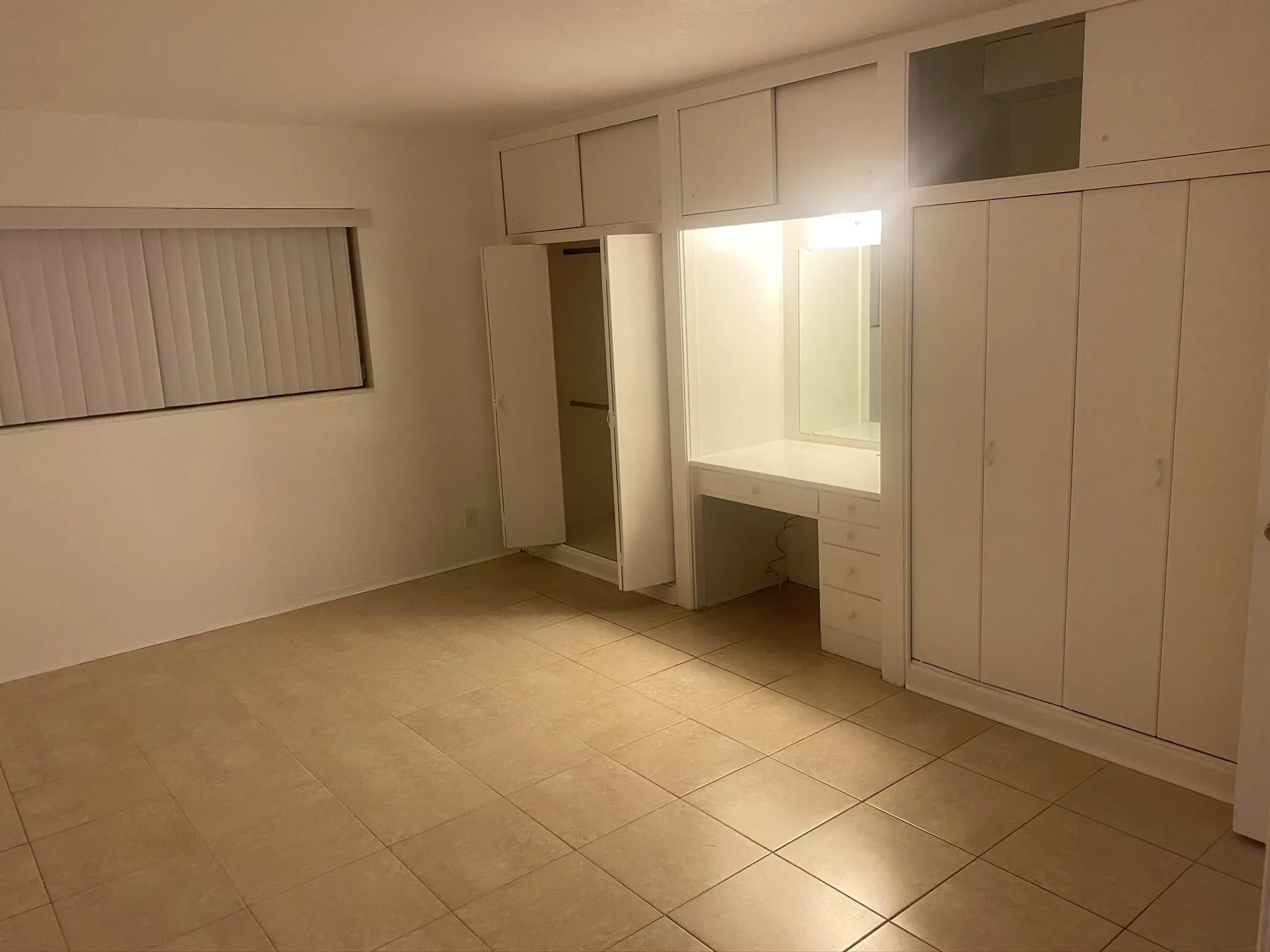4328 SW 6TH ST, #206