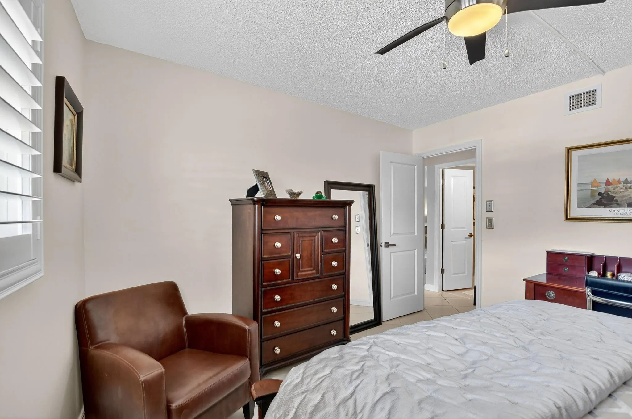 1537 E Hillsboro Blvd, #138