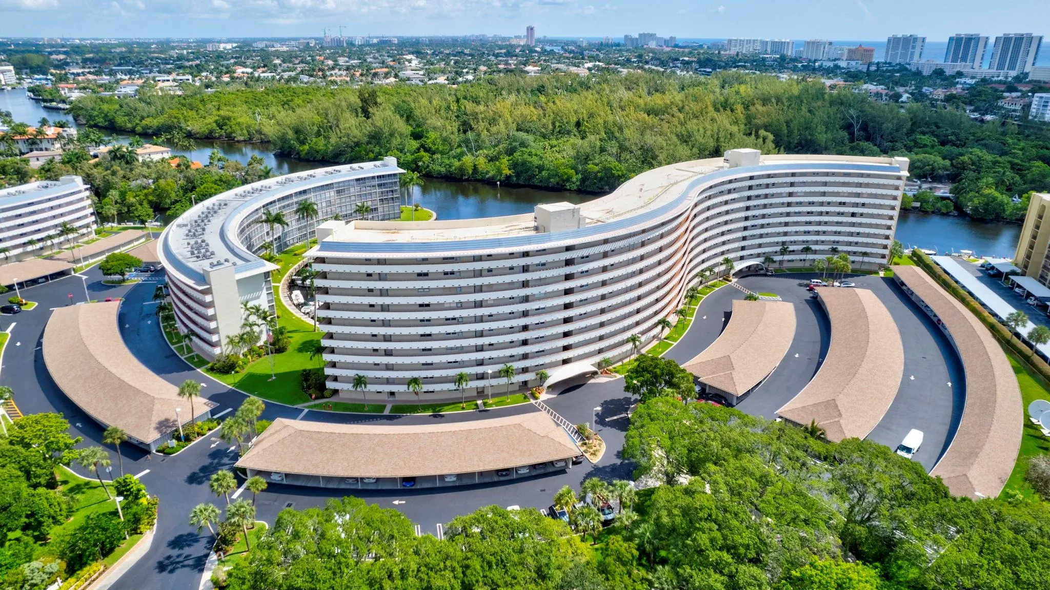 1537 E Hillsboro Blvd, #138