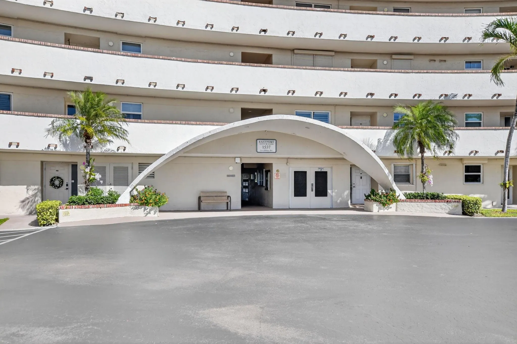 1537 E Hillsboro Blvd, #138
